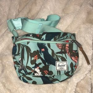 Hershel fanny pack